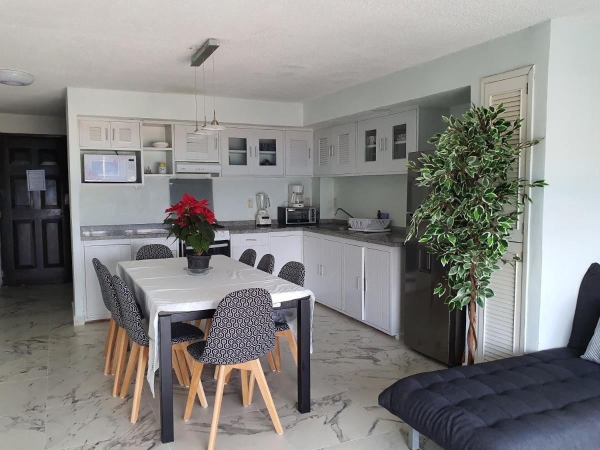 Marlin Turquesa Departamentos Frente Al Mar Apartment Cancun Ngoại thất bức ảnh